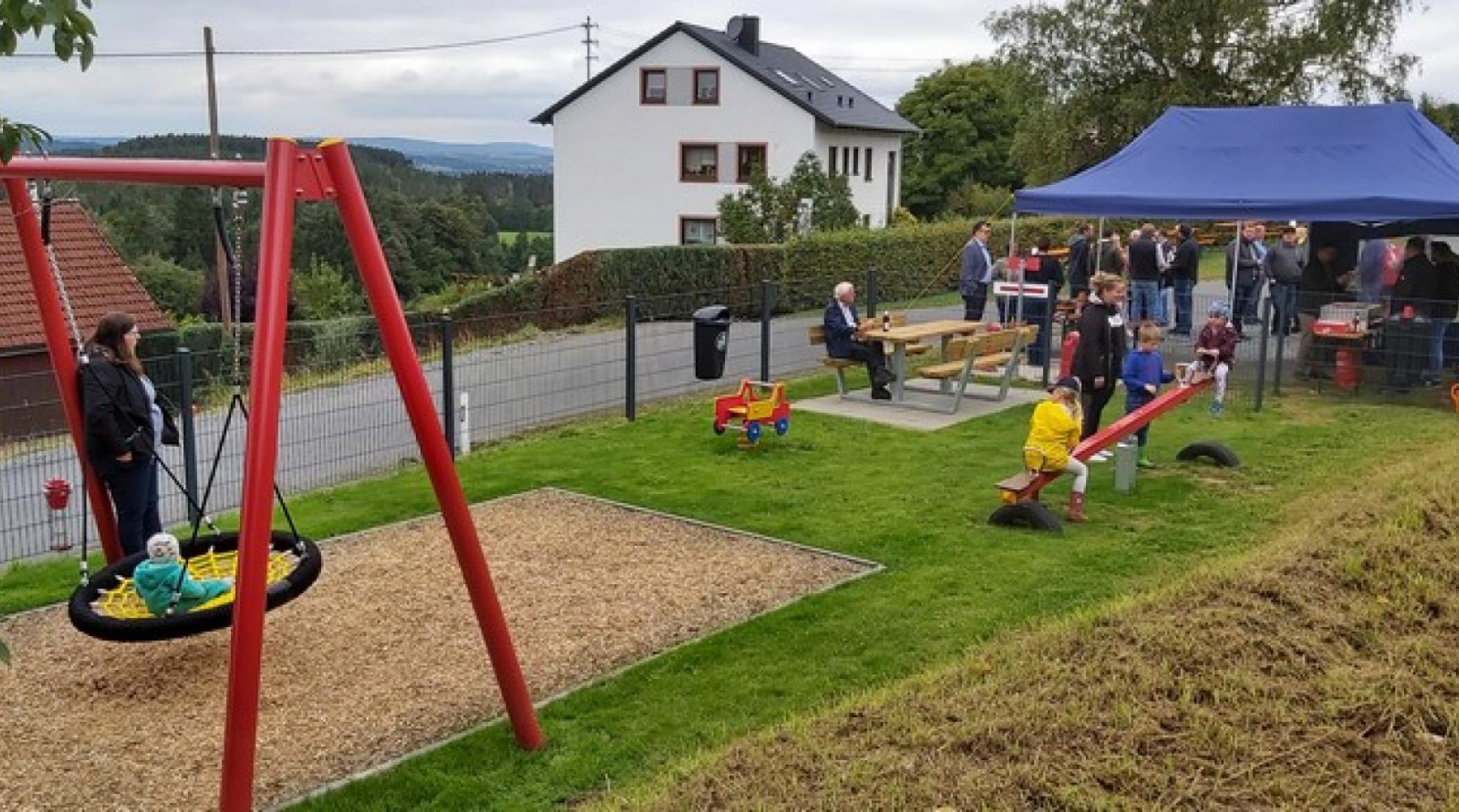 18 Bild 19.09.2021 Spielplatzeinweihung Schamelsberg